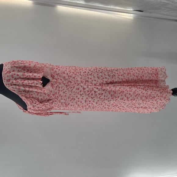 Floral Pink Dress with Ruffle Sleeves - Picture 14 of 16